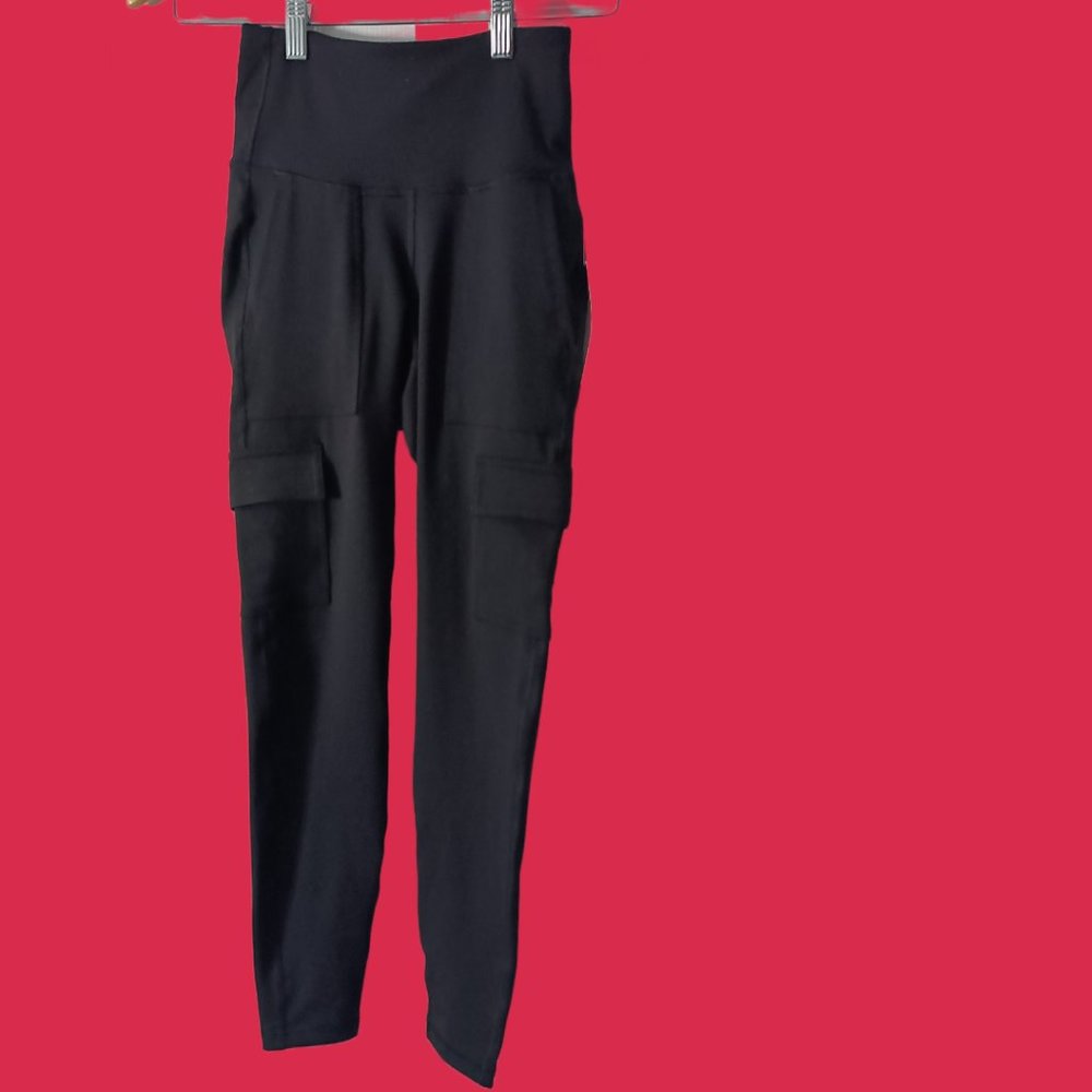 Old Navy active beautiful black sport pants size xs